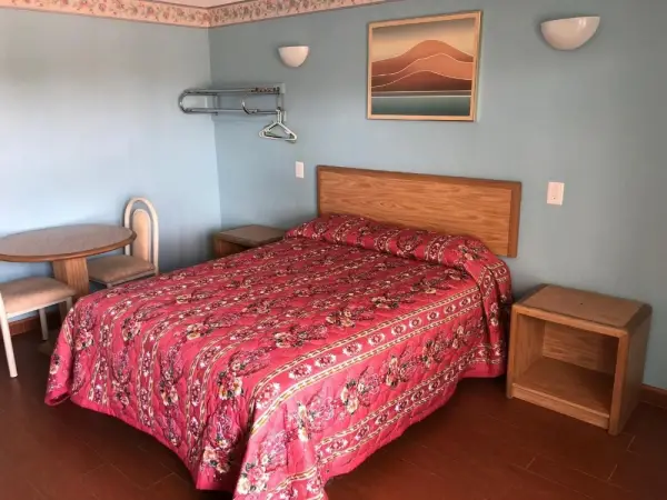 Chester Inn Motel 10